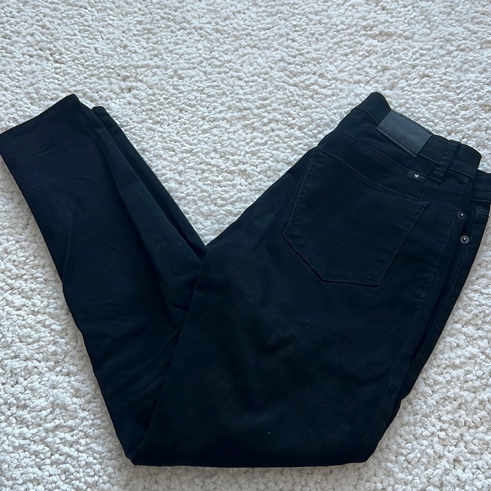 Gently worn denim, Lucky Brand. 28/6.